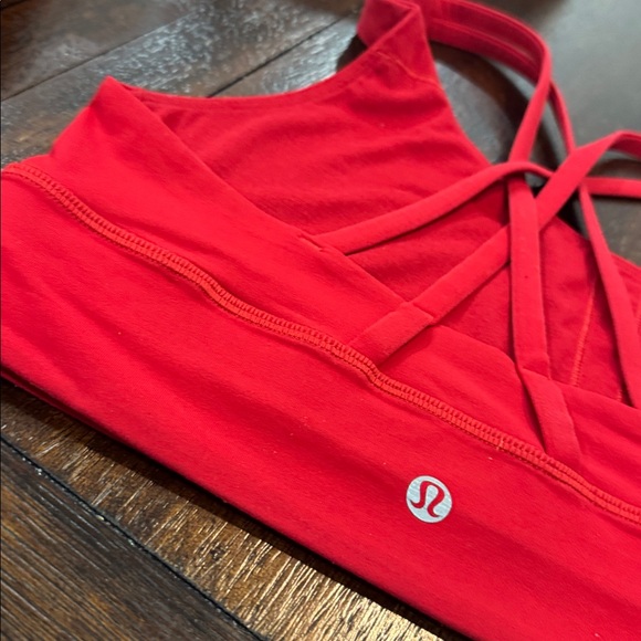 Lululemon Women's Red Sports Bra size 8 - Picture 7 of 10